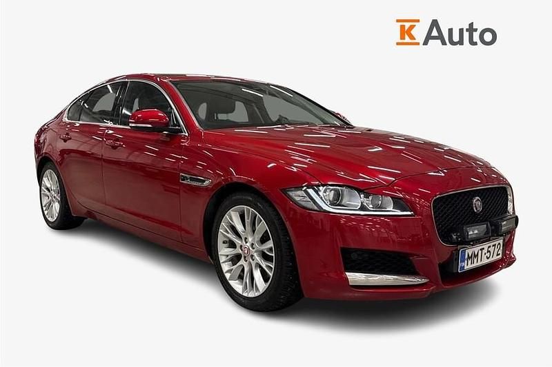 Käytetty 2016 Jaguar XF Prestige Sedan | 22 900 € - Kuva 1/3