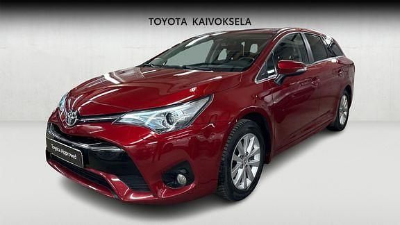 Punainen Käytetty 2018 Toyota Avensis Multidrive S Farmari | 21 900 € (Perustarjous) - Kuva 1/4