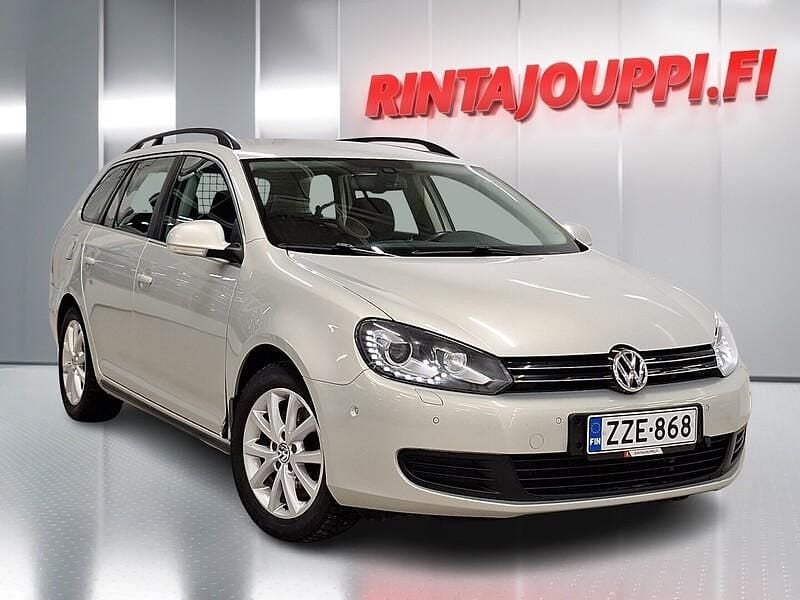 Käytetty VW Golf Comfortline 105 HP (77 kW) 2011 Hopea Farmari