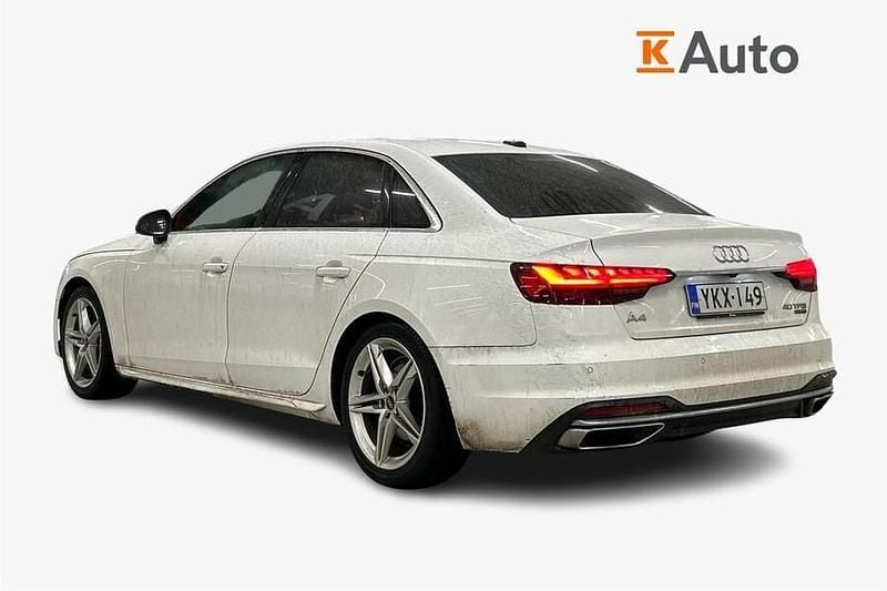 Käytetty Audi A4 Advanced Plus 204 HP (150 kW) 2022 Sedan