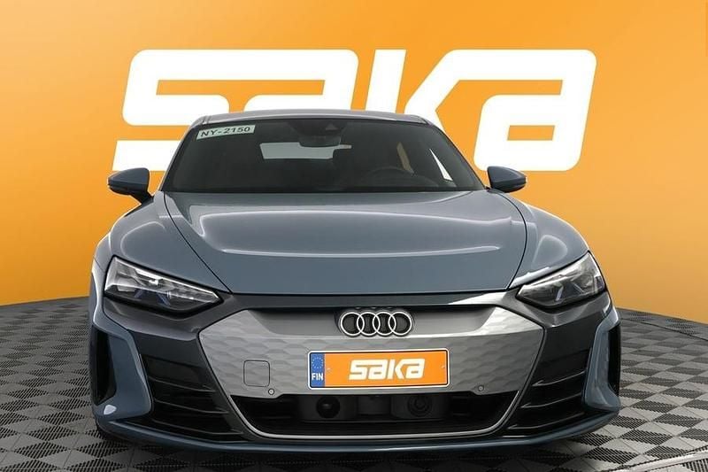 Käytetty Audi e-tron GT quattro 350 kW (476 HP) 2024 Sedan