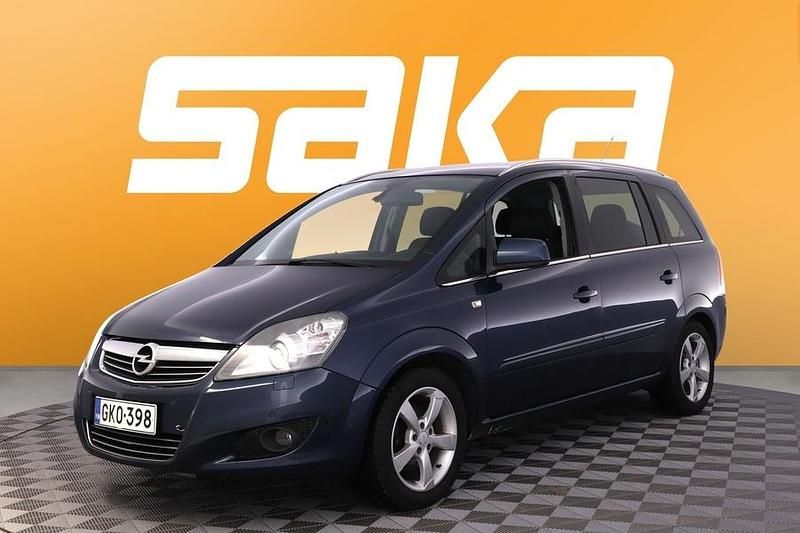 Käytetty Opel Zafira Elegance 140 HP (102 kW) 2012 Tila-auto