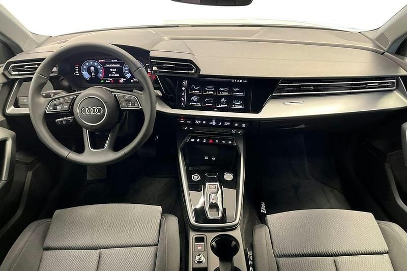 Uusi Audi A3 Sportback 114 HP (83 kW) 2026 Arkona valkoinen Viistoperä