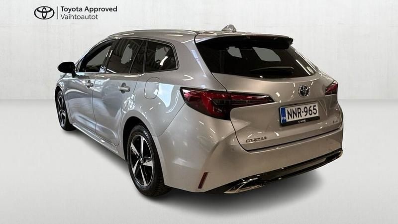 Käytetty Toyota Corolla Active 140 HP (102 kW) 2024 Hopea Farmari