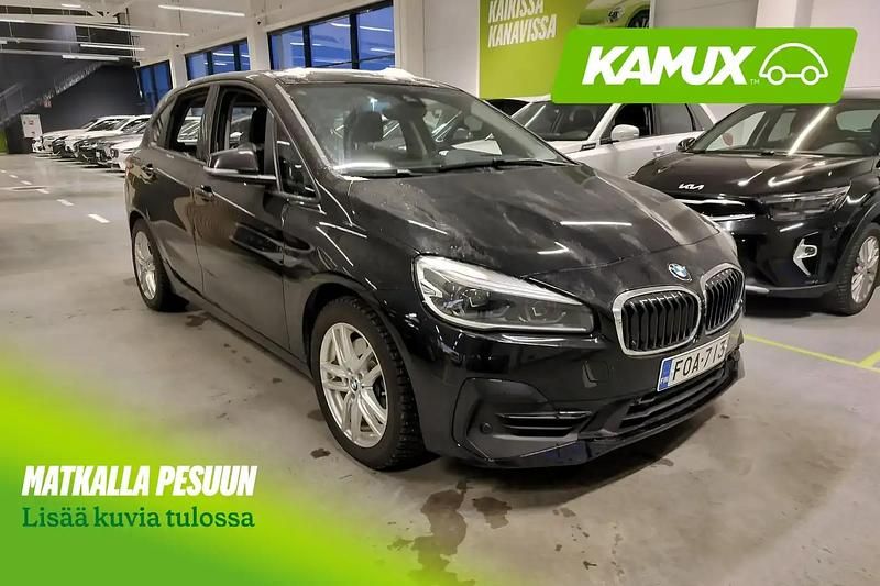Käytetty BMW 225 Active Tourer Sport Line 136 HP (100 kW) 2020 Musta Tila-auto
