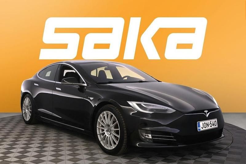 Käytetty Tesla Model S 244 kW (332 HP) 2018 Viistoperä