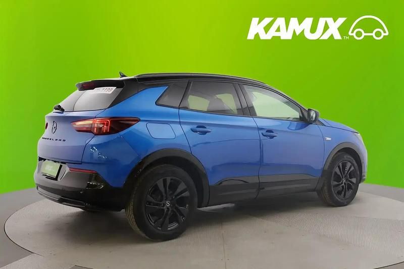 Käytetty Opel Grandland X GS Line 131 HP (96 kW) 2022 Vertigo blue met Katumaasturi