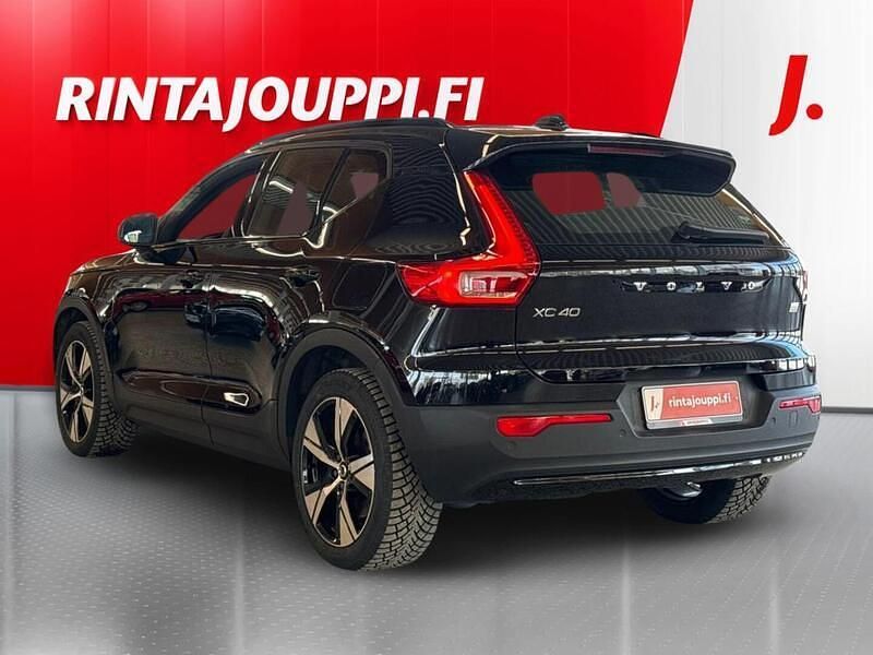 Käytetty Volvo XC40 R-Design 300 kW (408 HP) 2021 Katumaasturi