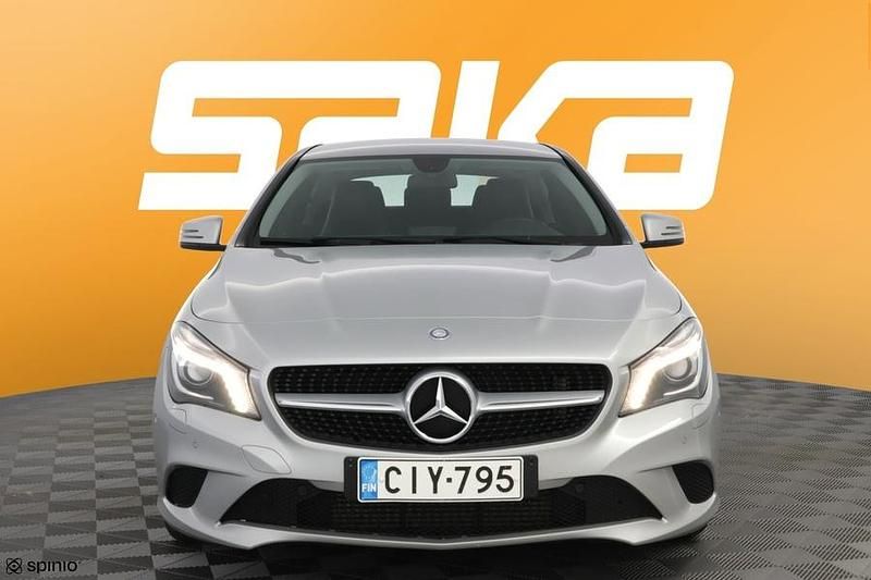 Käytetty Mercedes CLA180 Business 122 HP (89 kW) 2013 Sedan