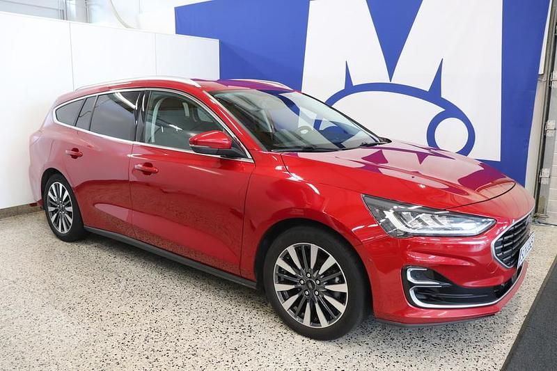 Punainen Käytetty 2022 Ford Focus Titanium Farmari | 20 600 € (Kallis) - Kuva 1/4