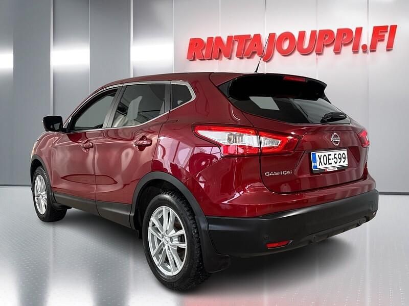 Käytetty Nissan Qashqai N-Connecta 116 HP (85 kW) 2017 Katumaasturi