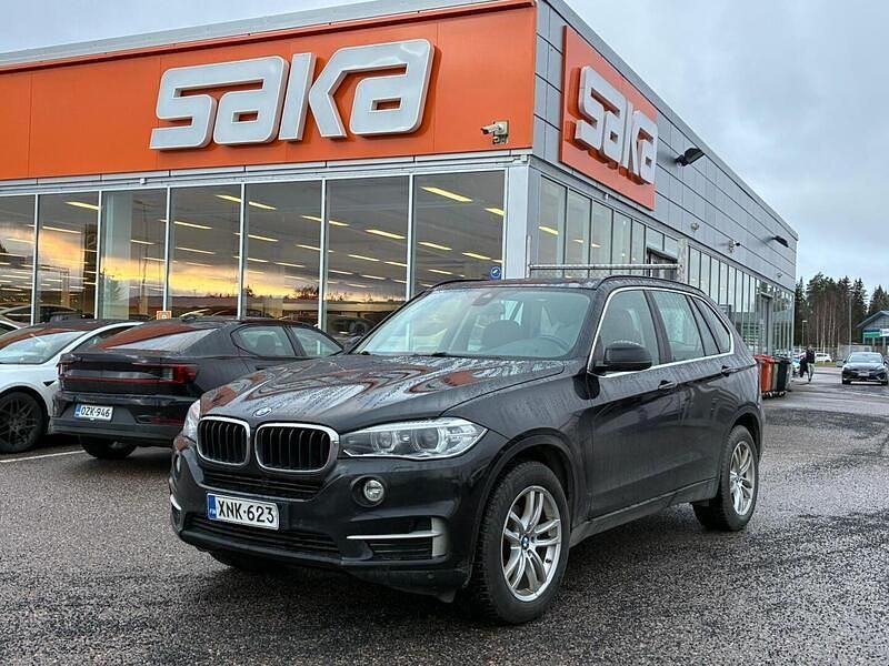 Käytetty 2015 BMW X5 Comfort Edition Katumaasturi | 28 800 € (Perustarjous) - Kuva 1/4