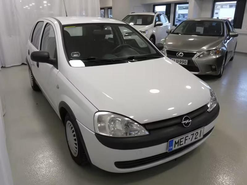 Käytetty Opel Corsa Club 75 HP (55 kW) 2001 Valkoinen Viistoperä