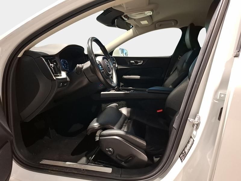 Käytetty Volvo V60 Inscription 150 HP (110 kW) 2019 Farmari