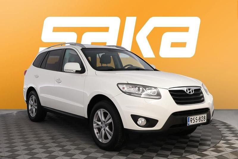 Käytetty Hyundai Santa Fe Premium 197 HP (144 kW) 2011 Katumaasturi