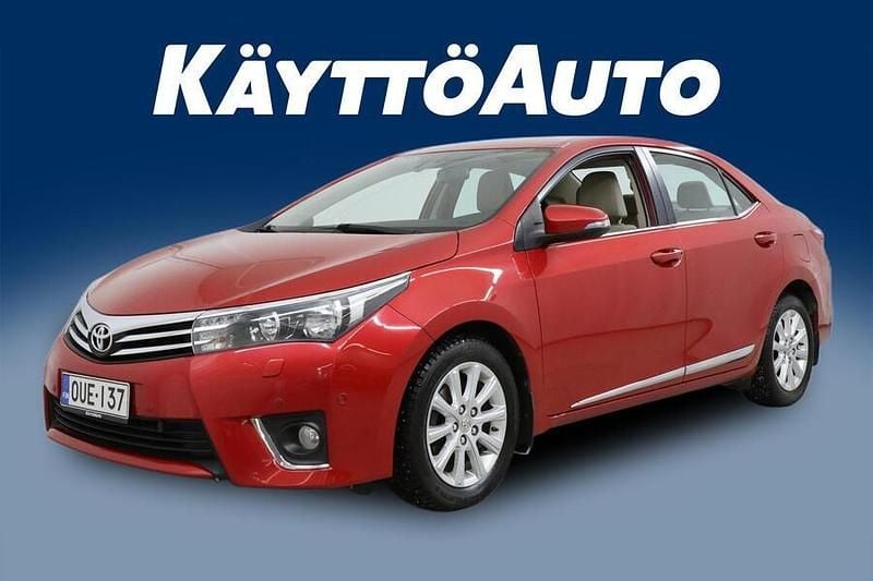 Käytetty Toyota Corolla Multidrive S 132 HP (97 kW) 2013 Punainen Sedan