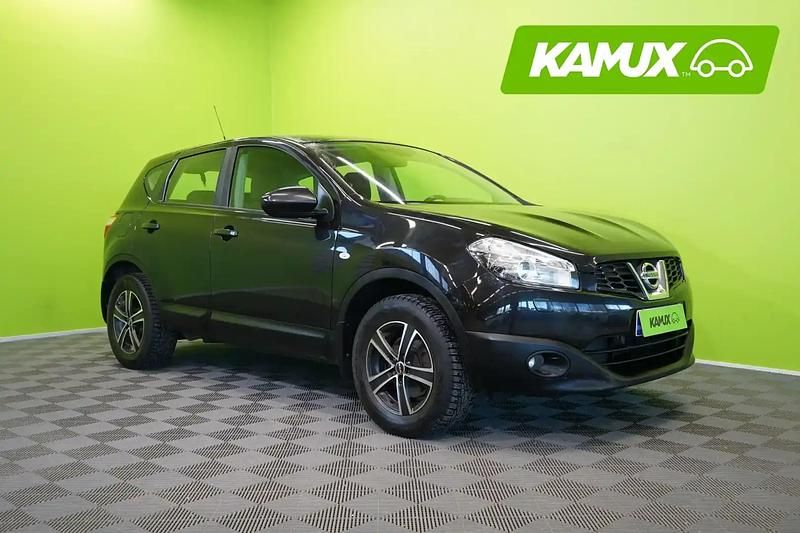 Käytetty Nissan Qashqai Acenta 117 HP (86 kW) 2013 Musta Katumaasturi