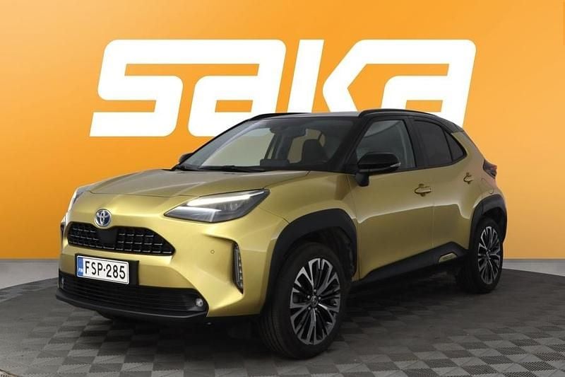 Käytetty Toyota Yaris Cross Business Edition 116 HP (85 kW) 2023 Katumaasturi