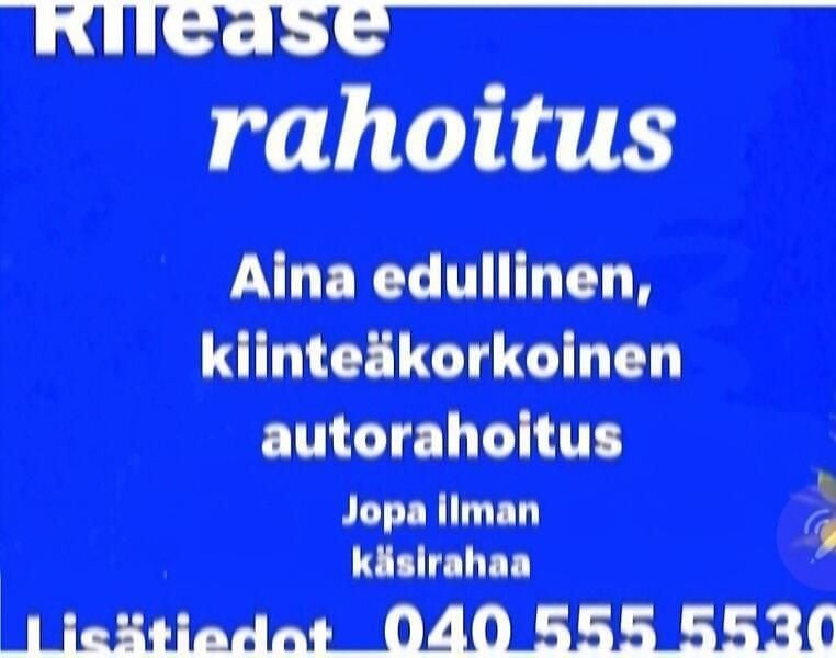 Käytetty Toyota Yaris Hybrid Sol 75 HP (55 kW) 2012 Punainen Viistoperä