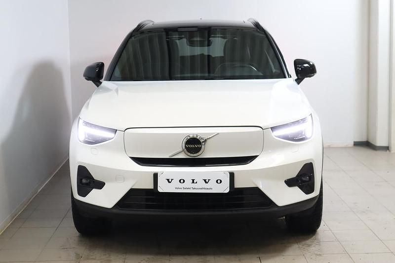 Käytetty Volvo EX40 Ultra 300 kW (408 HP) 2025 Valkoinen Katumaasturi