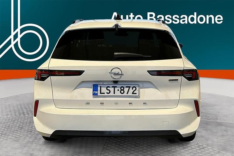 Käytetty Opel Astra Edition 136 HP (100 kW) 2024 Farmari