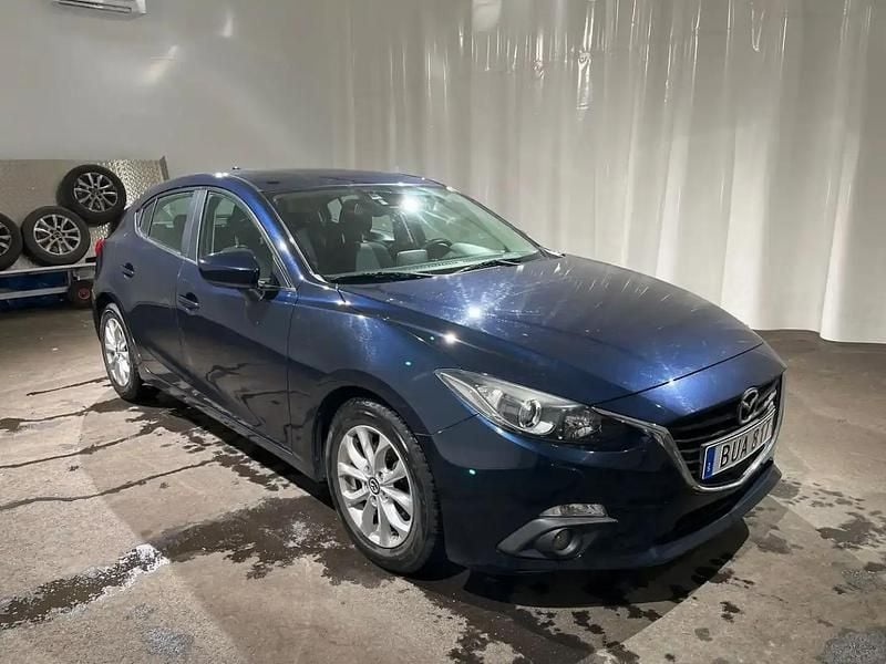 Sininen Käytetty 2016 Mazda 3 Inclusive Sedan | 14 900 € (Perustarjous) - Kuva 1/3