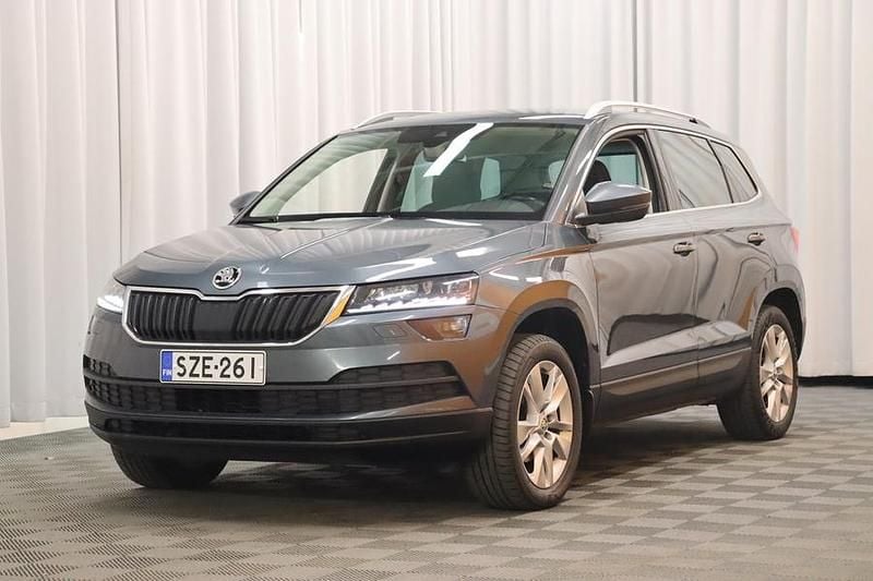 Käytetty Skoda Karoq Business Line 116 HP (85 kW) 2022 Katumaasturi