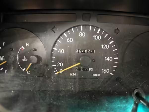 Käytetty Volvo S60 140 HP (102 kW) 2003 Harmaa Sedan