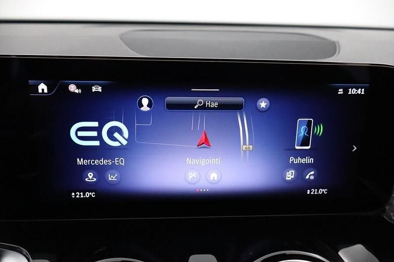 Käytetty Mercedes EQB300 Advanced Plus 167 kW (228 HP) 2025 Valkoinen Katumaasturi