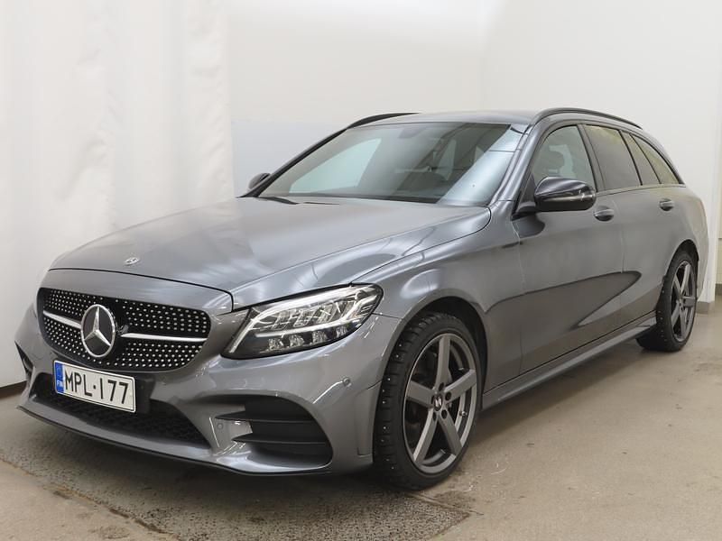 Käytetty Mercedes C220 AMG 194 HP (142 kW) 2019 Harmaa Farmari