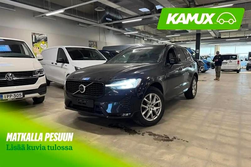 Musta Käytetty 2022 Volvo XC60 R-Design Katumaasturi | 33 900 € (Hieman kallis) - Kuva 1/4