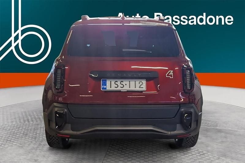 Käytetty Renault 4 E-Tech Komfort 110 kW (150 HP) 2025 Katumaasturi