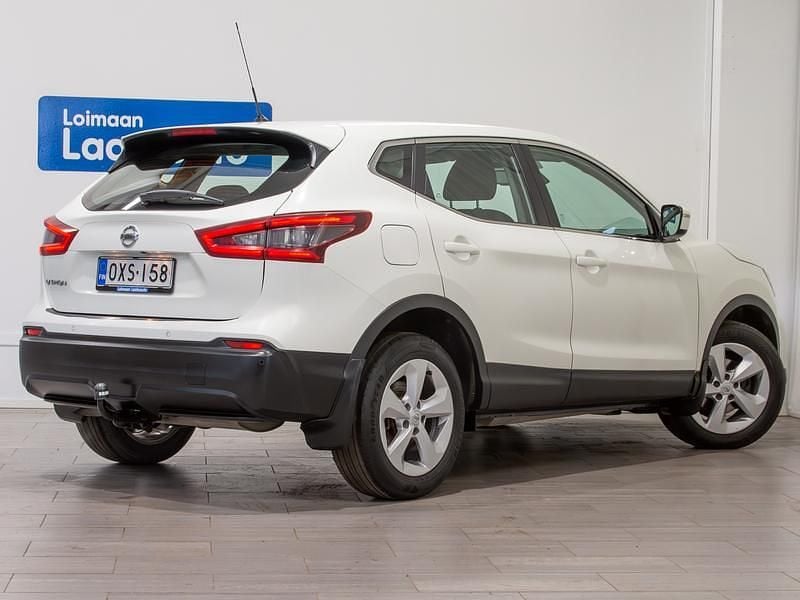 Käytetty Nissan Qashqai Acenta 159 HP (116 kW) 2019 Valkoinen Katumaasturi