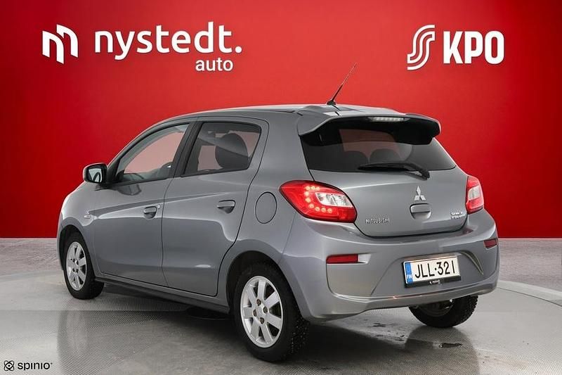 Käytetty Mitsubishi Space Star Invite 80 HP (58 kW) 2020 Harmaa Viistoperä