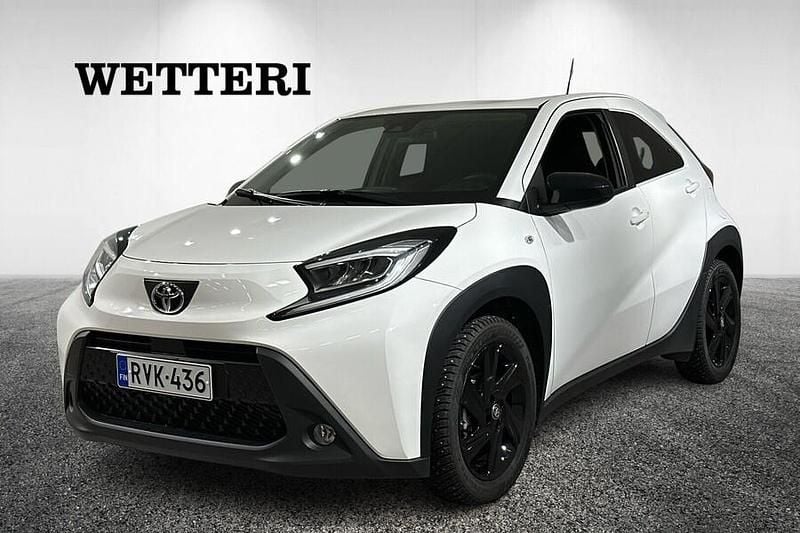 Valkoinen Käytetty 2023 Toyota Aygo X Multidrive S Katumaasturi | 14 890 € (Hyvä tarjous) - Kuva 1/4
