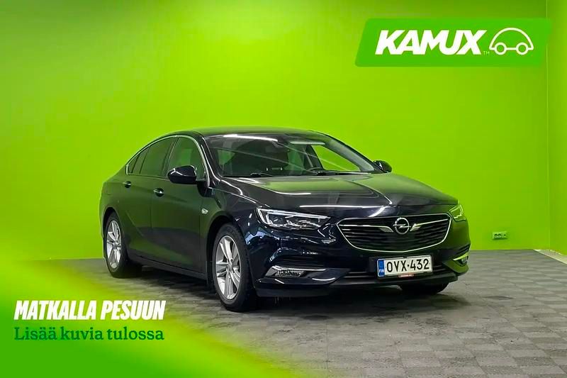 Käytetty Opel Insignia Innovation 165 HP (121 kW) 2018 Sininen Sedan