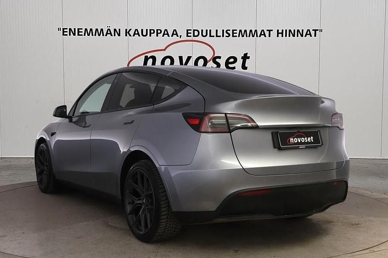 Käytetty Tesla Model Y 258 kW (351 HP) 2024 Katumaasturi