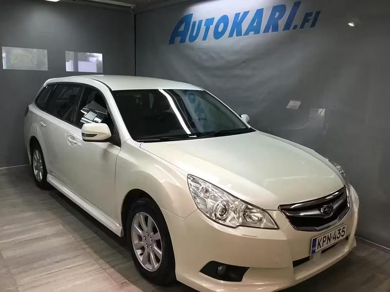 Käytetty 2011 Subaru Legacy Farmari | 9 900 € - Kuva 1/4