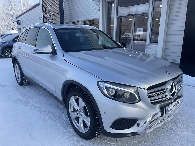 Käytetty Mercedes GLC220 Business 170 HP (125 kW) 2015 Harmaa Katumaasturi