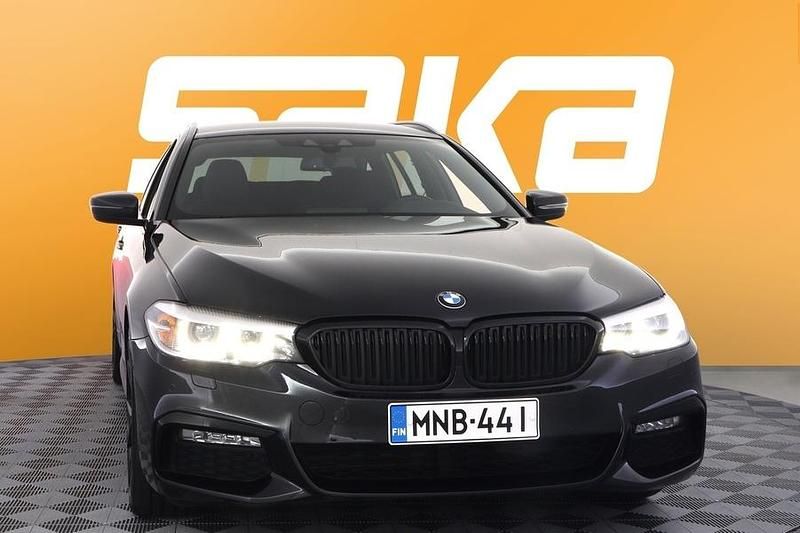 Käytetty BMW 520 Exclusive 190 HP (139 kW) 2018 Farmari