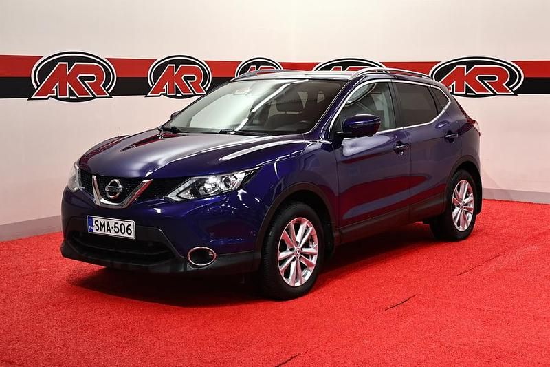 Sininen Käytetty 2017 Nissan Qashqai 360º Katumaasturi | 12 900 € (Perustarjous) - Kuva 1/4