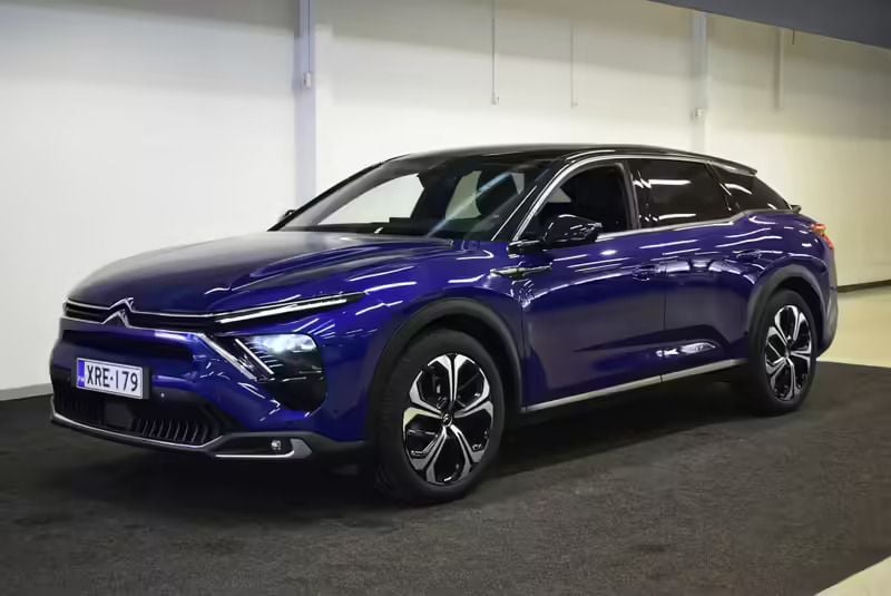 Met. sininen Käytetty 2022 Citroën C5 X Shine Farmari | 39 500 € - Kuva 1/3