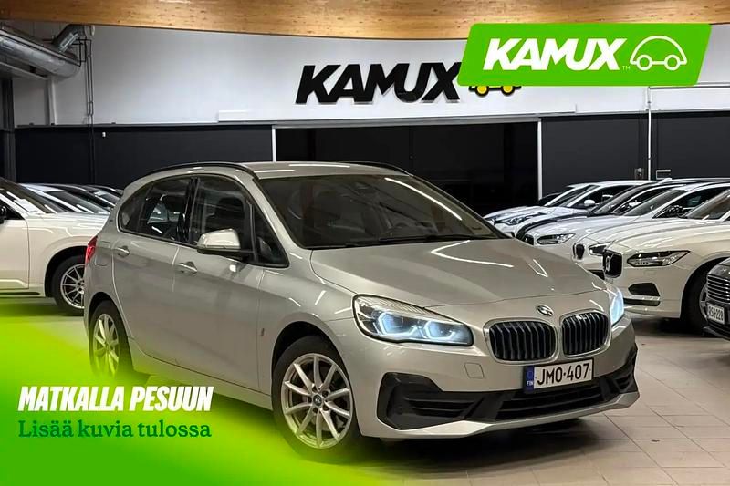 Hopea / harmaa Käytetty 2019 BMW 225 Active Tourer Tila-auto | 14 590 € (Perustarjous) - Kuva 1/4