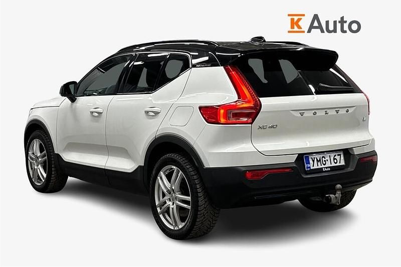 Käytetty Volvo XC40 Plus 169 kW (231 HP) 2023 Valkoinen Katumaasturi