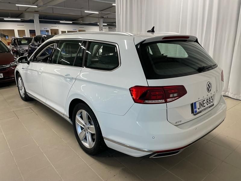 Käytetty VW Passat GTE 218 HP (160 kW) 2020 Valkoinen Farmari