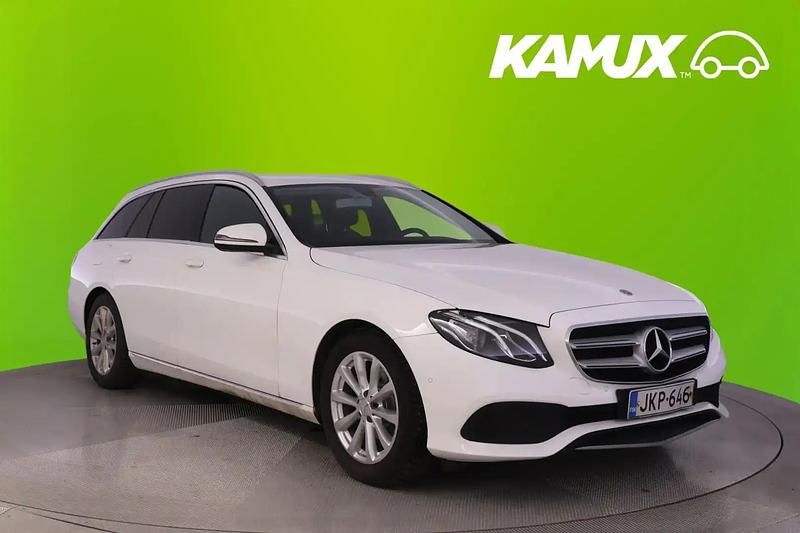 Valkoinen Käytetty 2017 Mercedes E200 Premium Farmari | 10 970 € (Supertarjous) - Kuva 1/4