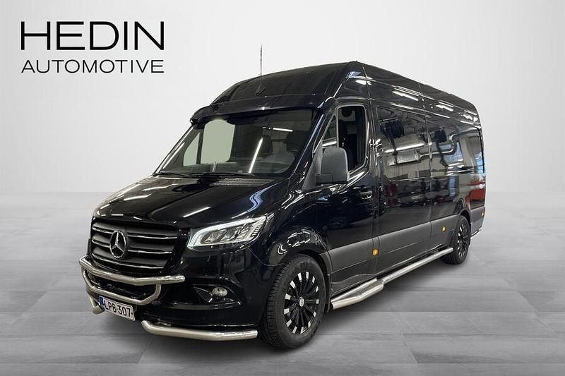 Musta Käytetty 2020 Mercedes Sprinter Van | 59 500 € (Kallis) - Kuva 1/3