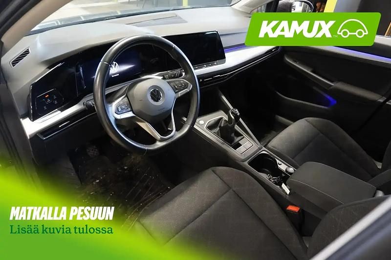 Käytetty VW Golf Comfortline 110 HP (80 kW) 2022 Hopea / harmaa Farmari