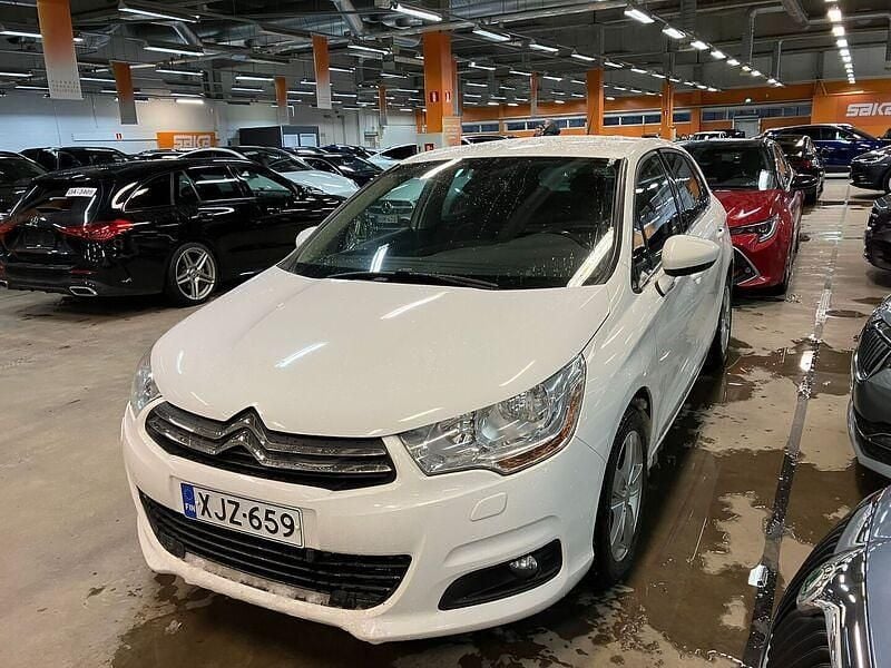 Käytetty Citroën C4 Business Class 120 HP (88 kW) 2012 Viistoperä