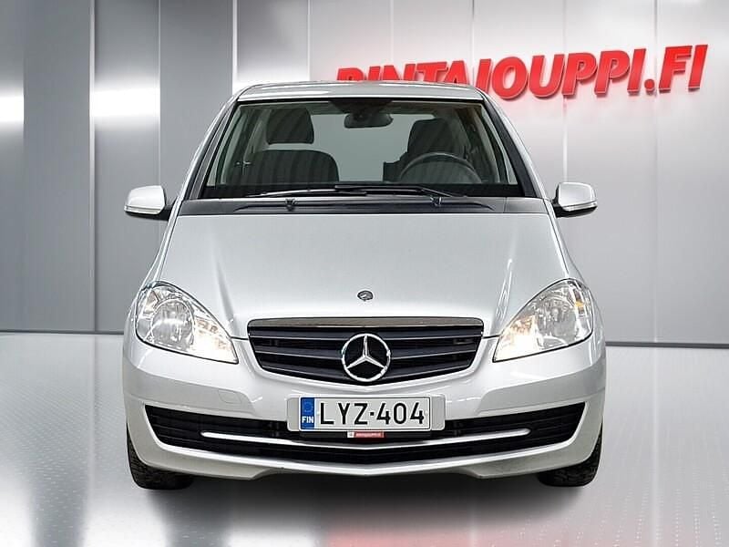 Käytetty Mercedes A160 Business 95 HP (69 kW) 2010 Tila-auto